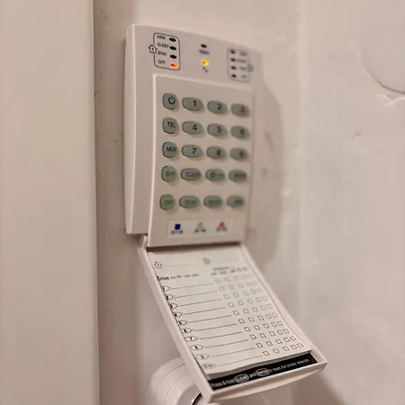 Apartment Center Point
