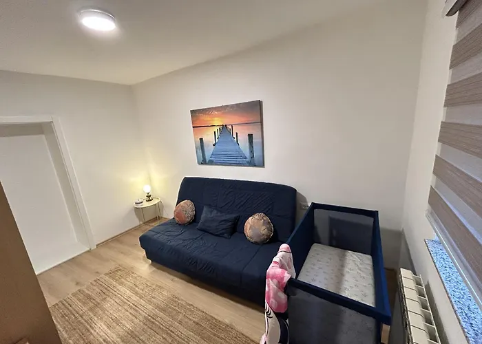 Center Point Διαμέρισμα *